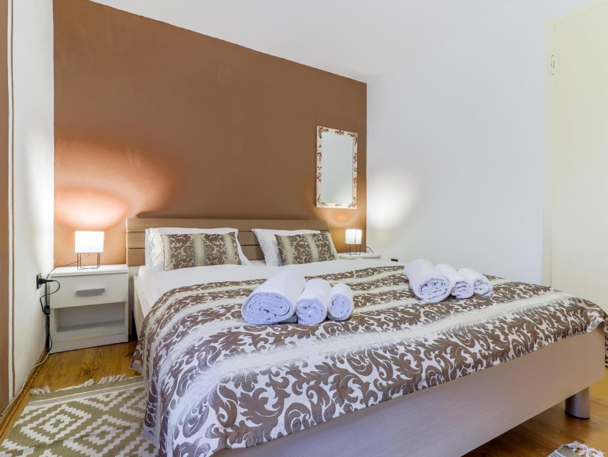 City Center 3 Bedroom Apartment Vrsar Bagian luar foto