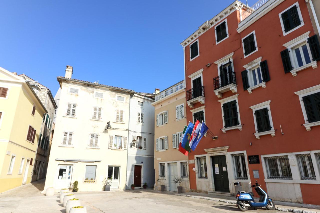 City Center 3 Bedroom Apartment Vrsar Bagian luar foto