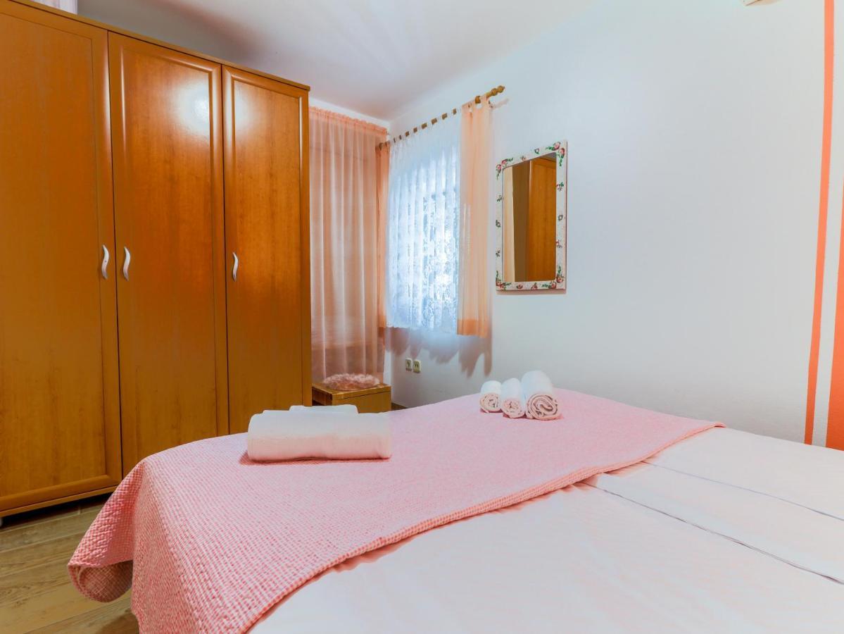 City Center 3 Bedroom Apartment Vrsar Bagian luar foto