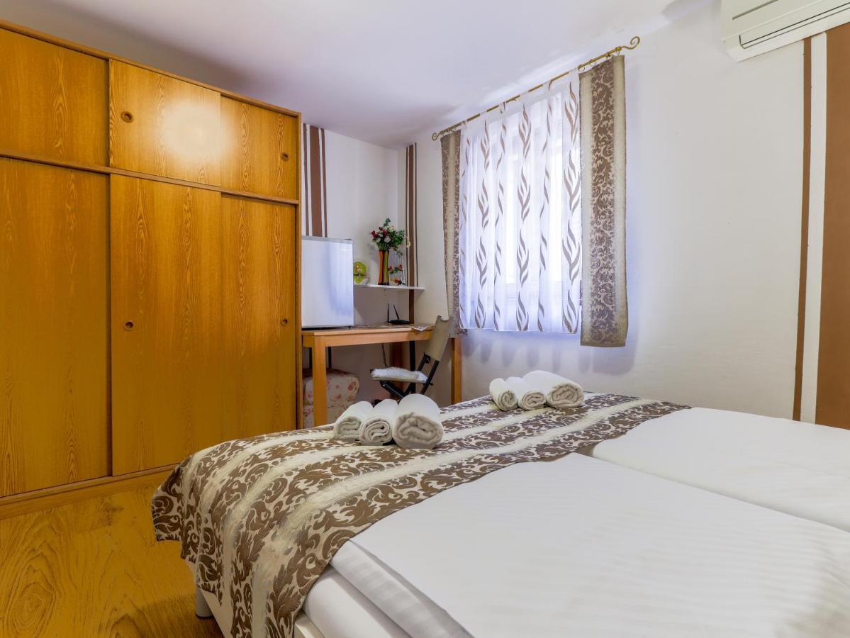 City Center 3 Bedroom Apartment Vrsar Bagian luar foto